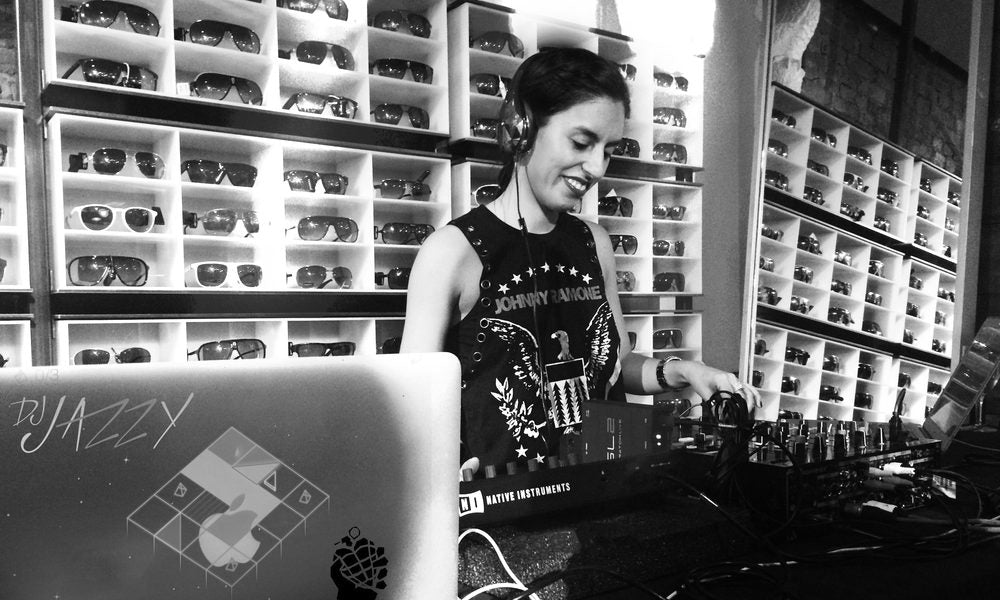 Music executive business ideas for free spirits, introverts, and rebels. Tailored entrepreneurship guidance to help you break free from the 9-5 and thrive in the music industry.