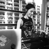 Music executive business ideas for free spirits, introverts, and rebels. Tailored entrepreneurship guidance to help you break free from the 9-5 and thrive in the music industry.